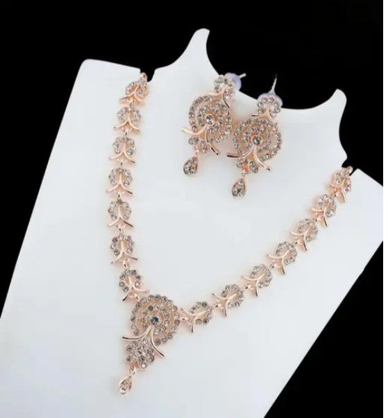Alloy Gold-Plated White Jewel Set