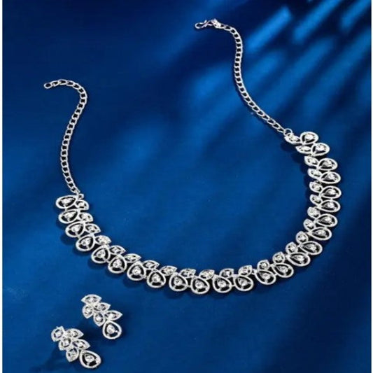 Rhodium Plated Jewellery Set with White Austrian Diamond